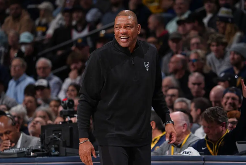 穆雷连续七场比赛得分超过精彩发挥,雄鹿挑战极限!的简单介绍 穆雷连续七场比赛得分超过精彩发挥,雄鹿挑战极限!的简单介绍