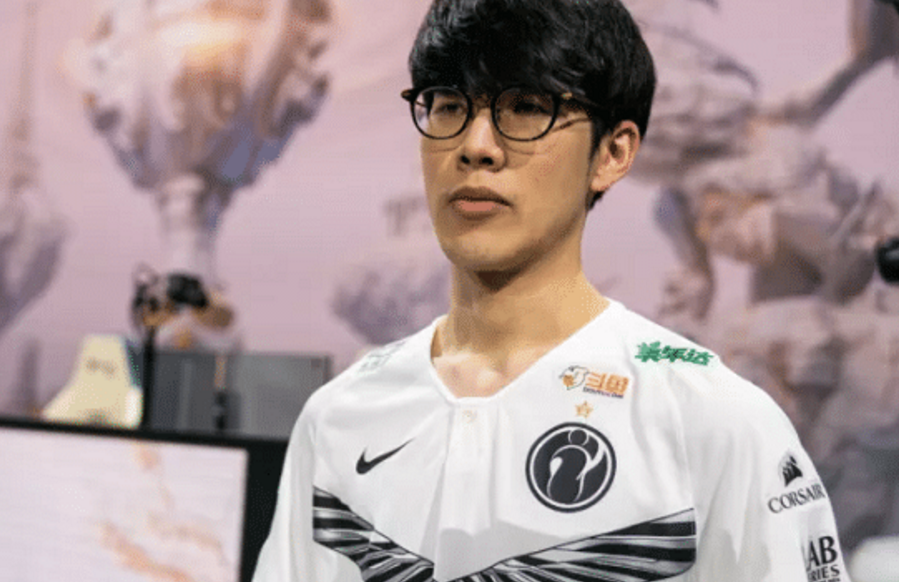 九游-包含TheShy回归赛场，连败首场状态亮眼，德国队观众沸腾！的词条