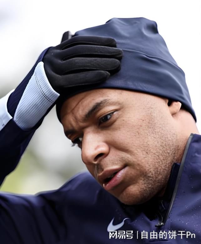 九游-Rookie在篮网比赛中惊险取胜，战术调整引发热议！的简单介绍